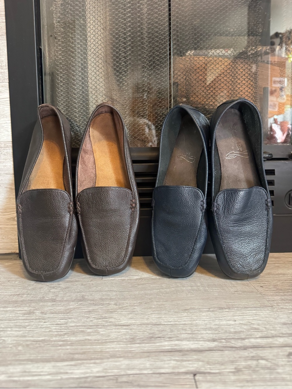 AEROSOLES Women's Leather Loafers in Brown and Black